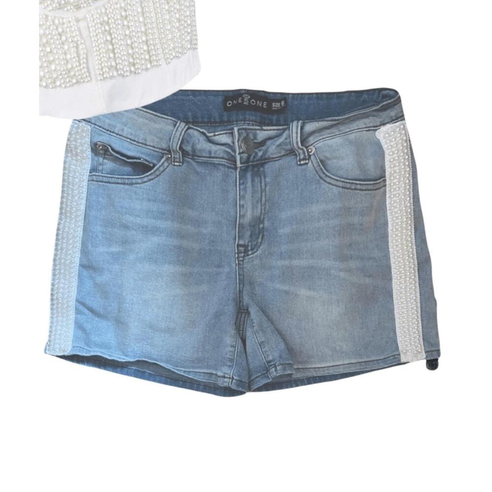 One 5 One Denim Shorts Light Blue Embellished Pearl Vibe Casual Chic Size 8 - Picture 2 of 7